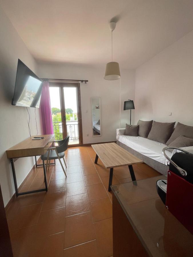 Kapodistriou Apartments Aegina Exteriör bild